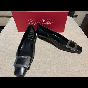 Roger Vivier Black Belle Square Toe Slip On Leather Flats, Size 9